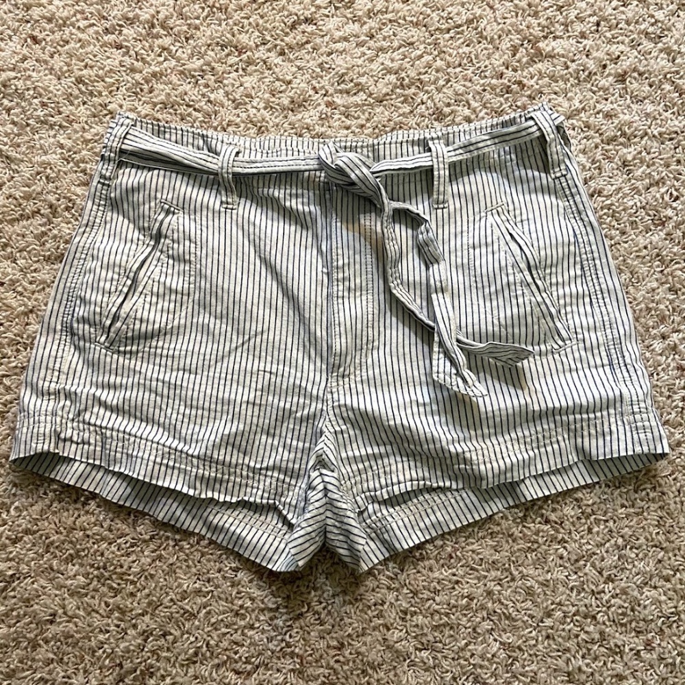 American Eagle Women's Striped Shorts